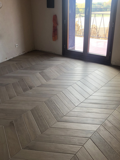 Pose de carrelage Riom, Pose de carrelage Clermont-Ferrand, Pose de carrelage Puy-de-Dôme (63)